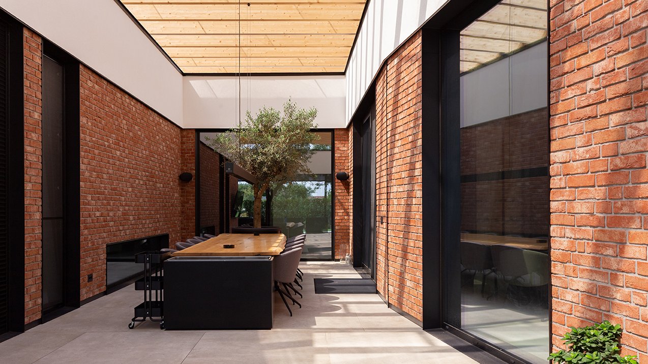 Inside-Out House